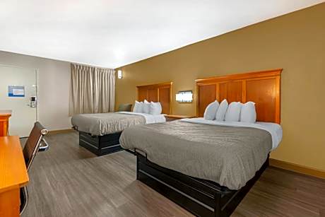 Queen Room with Two Queen Beds - Non-Smoking