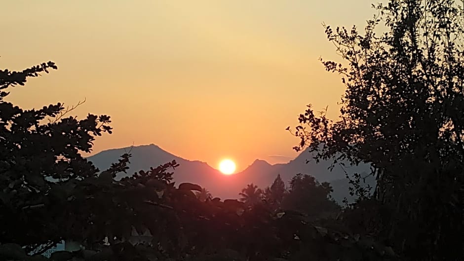 Villa Ang Thong