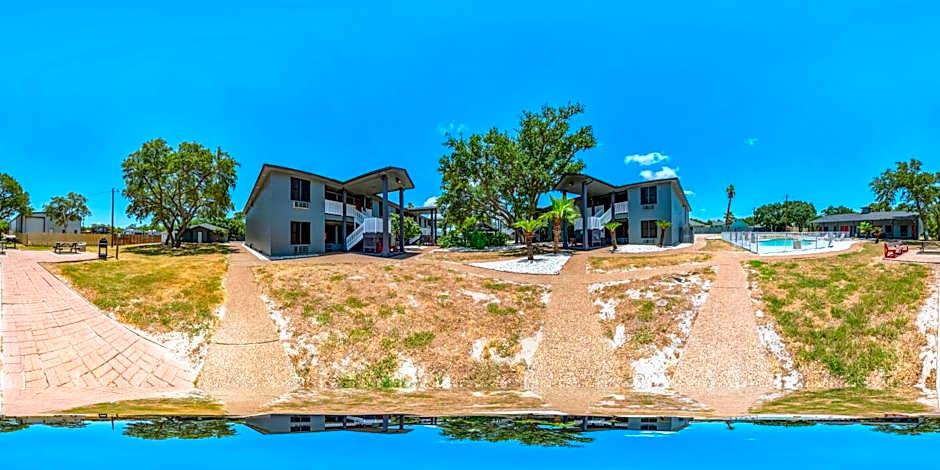 Econo Lodge Inn & Suites Fulton - Rockport