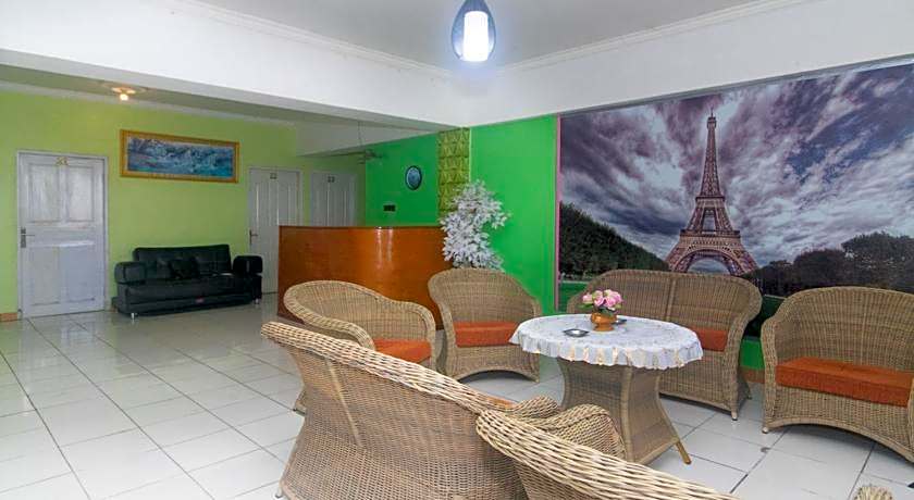 RedDoorz @ Frans Seda Kupang