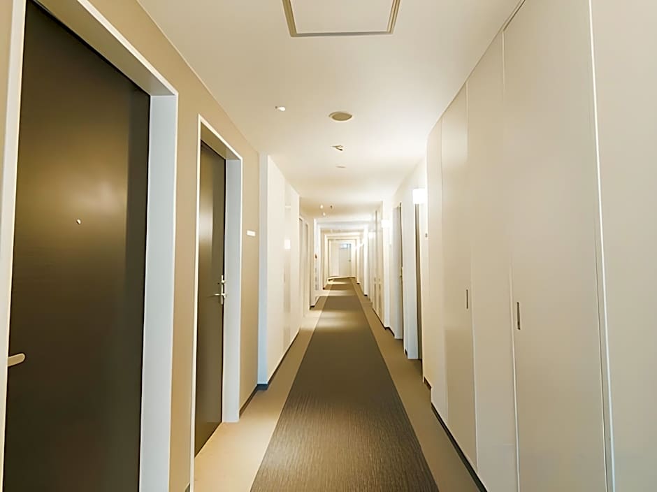 Quintessa Hotel Kokura Comic & Books