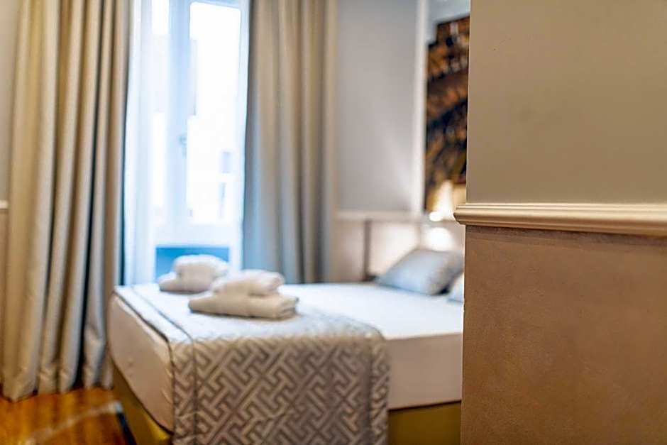 Top Floor Colosseo Guesthouse