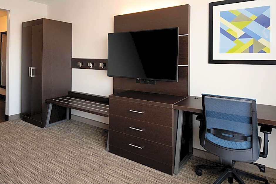 Holiday Inn Express & Suites - Bullhead City By IHG