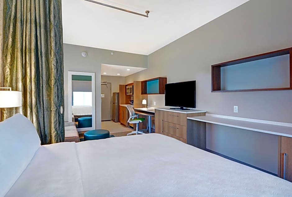 Home2 Suites By Hilton Charleston Daniel Island, Sc