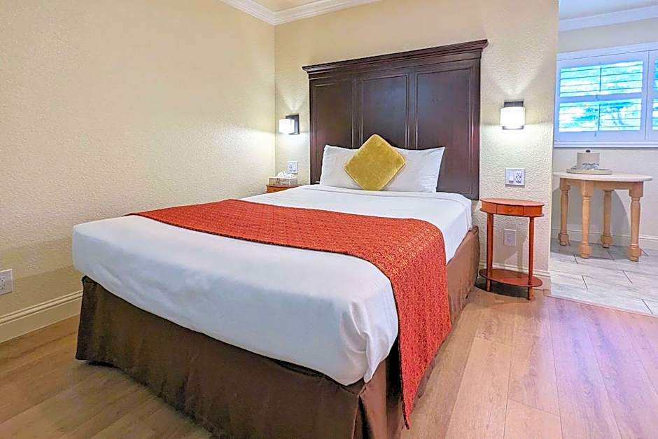 Clarion Collection Wilkie's Inn Pacific Grove - Monterey