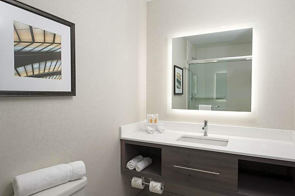 Holiday Inn Cleveland Clinic By IHG