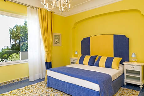 King Suite with Balcony