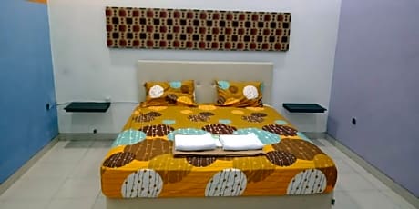 Azifa inn solo near RS JIH Solo