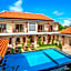 Tom's Inn Pecatu