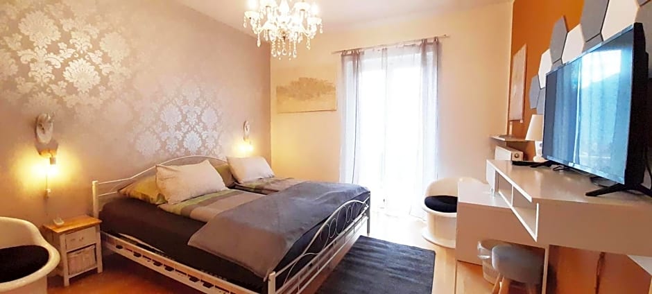 Home Suite Home Bed & Breakfast