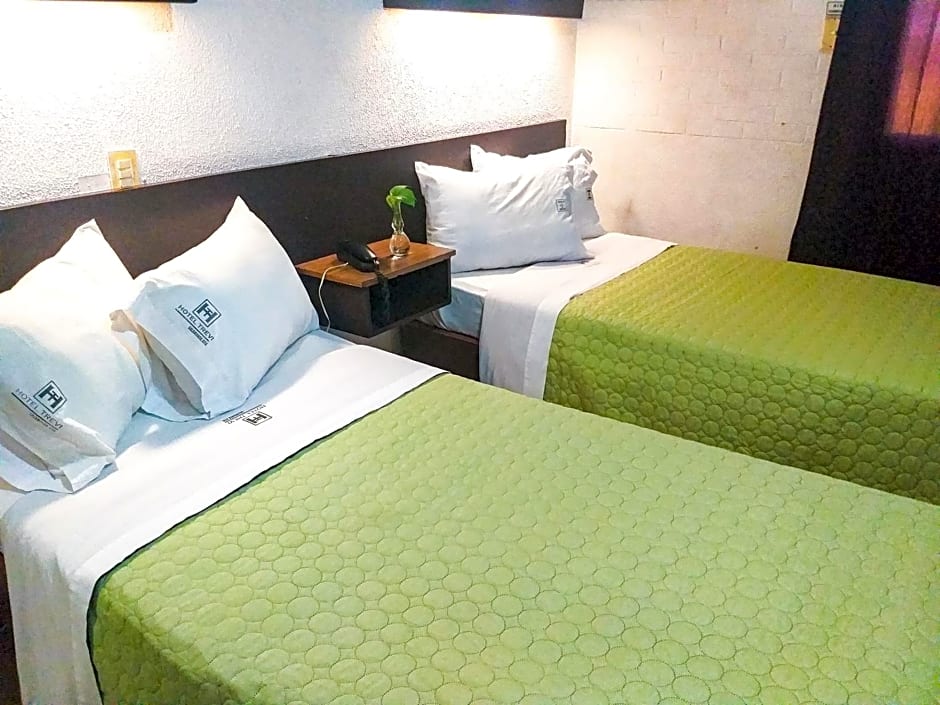 Hotel Trevi