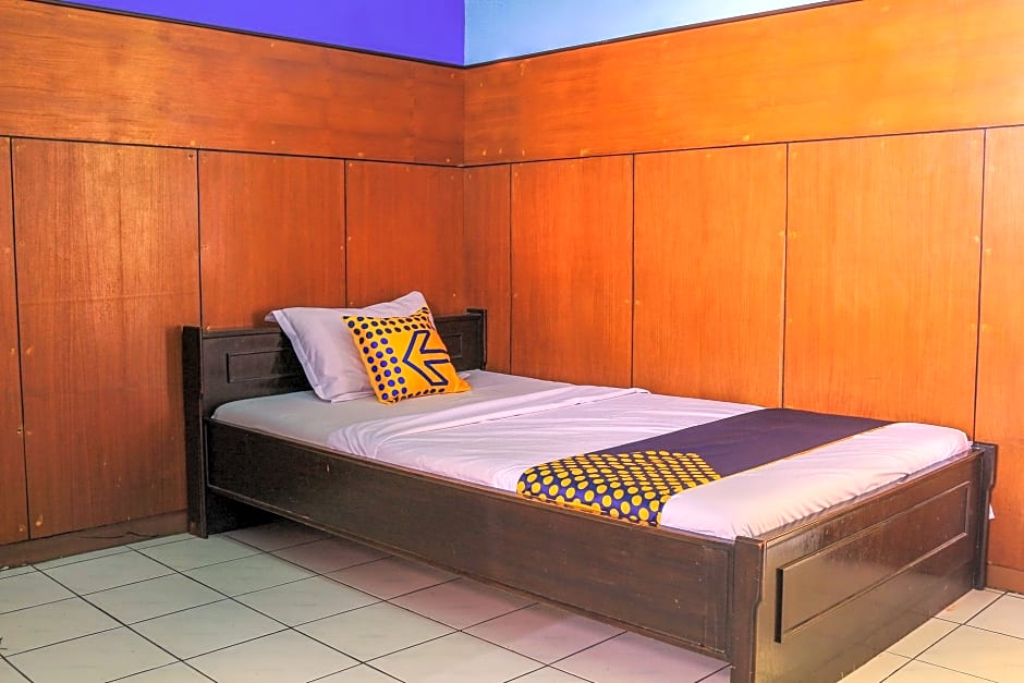 OYO Life  1708 Hotel Budi Famili 1 Syariah