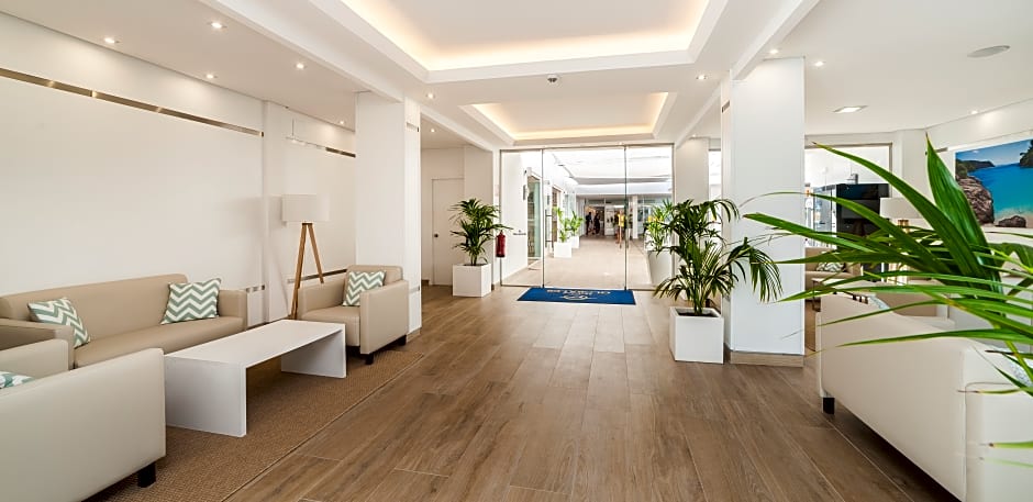 Apartamentos Globales Lord Nelson