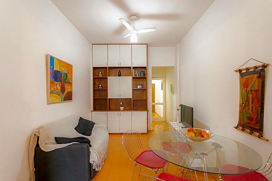 SUH Copacabana 66 Center of Copacabana Beach!