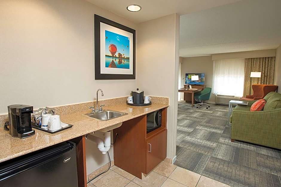 Hampton Inn By Hilton & Suites Cincinnati-Union Centre, Oh