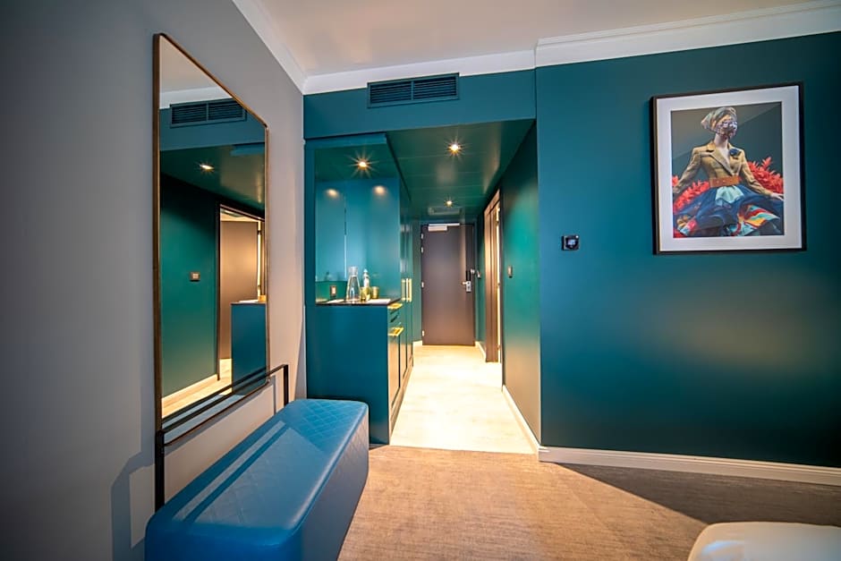 Maek Hotel Antwerp Central - Handwritten Collection