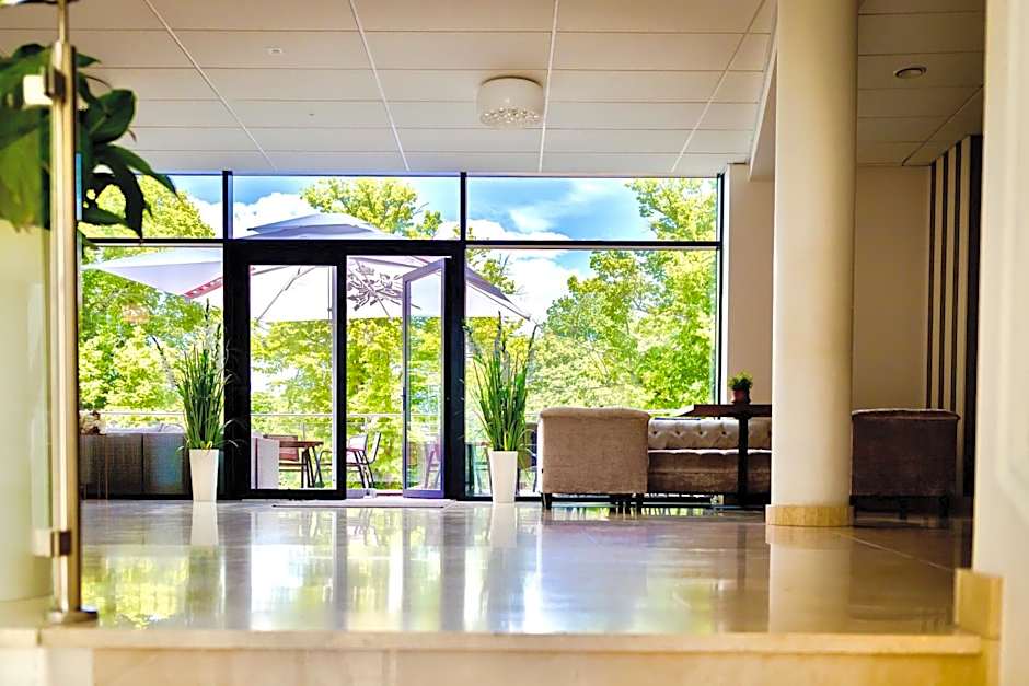 Hotel Nadodrzański Dwór - Nowa Sól