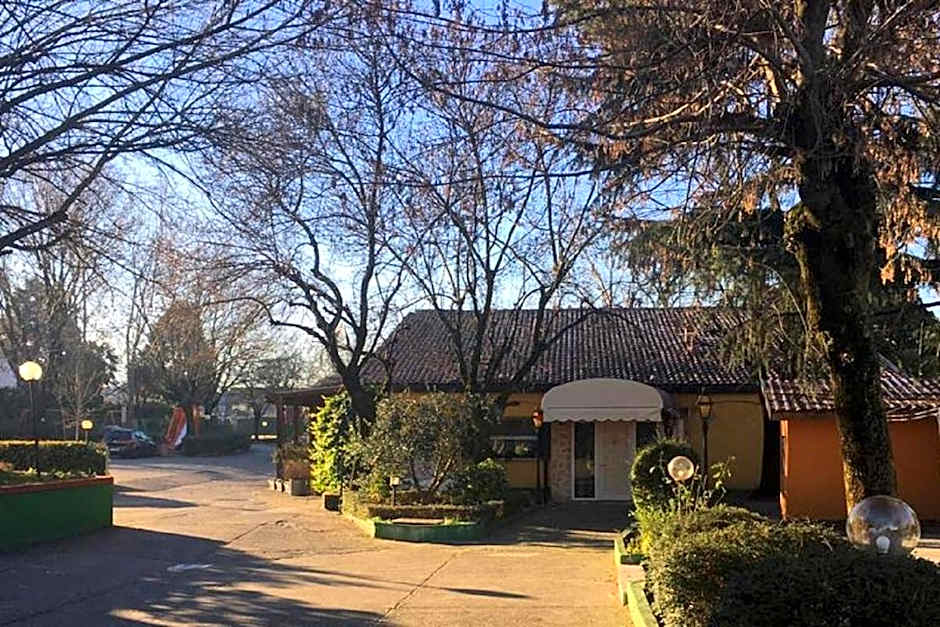 RistHotel Pianura Inn