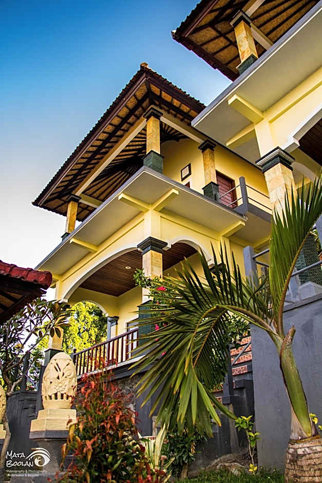 Beten Waru Bungalow and Restaurant