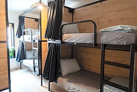 6 Bed Female Dormitory