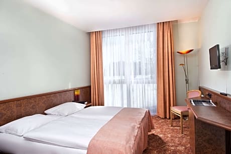 Double Suite - Non-Smoking