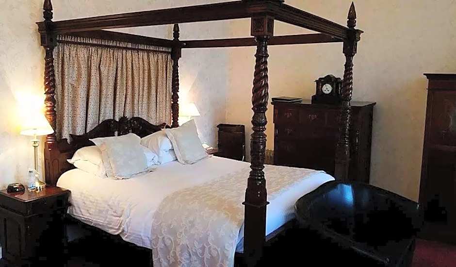 The Royal Hotel Tain