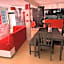 Casa Vázquez , "Como en casa" , hospédate con nosotros y recibirás una atención personalizada, servicio y confort nos distingue.