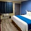 Travelodge by Wyndham Clearlake