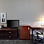 Courtyard by Marriott Grand Rapids Airport
