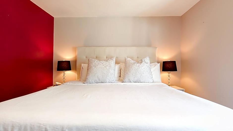 Lee's Ocean Peek B & B