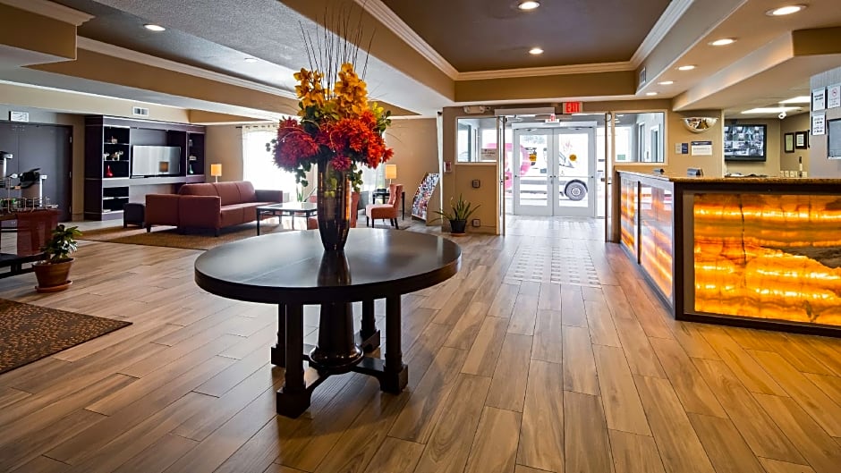 Best Western Plus Airport Inn And Suites