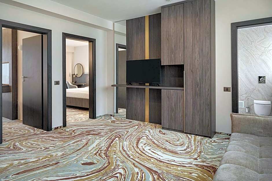 Ramada by Wyndham Bucharest Otopeni Airport
