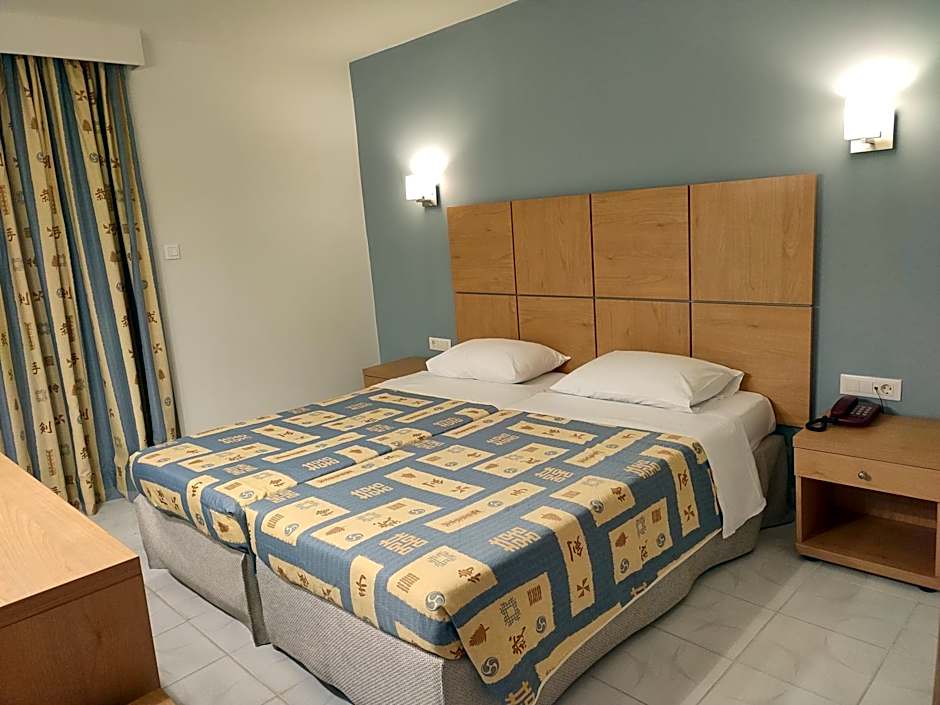 Flisvos Hotel