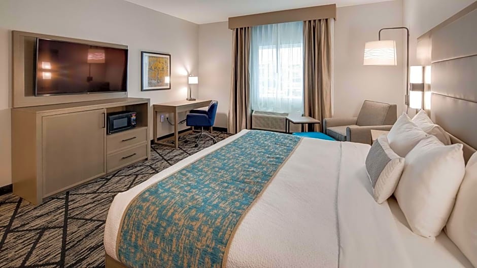 Best Western Plus Mid County