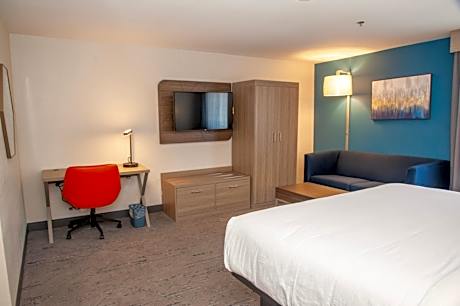 Standard King Room with Sofa Bed