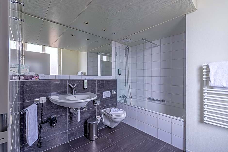 Royal Hotel - Urban Living