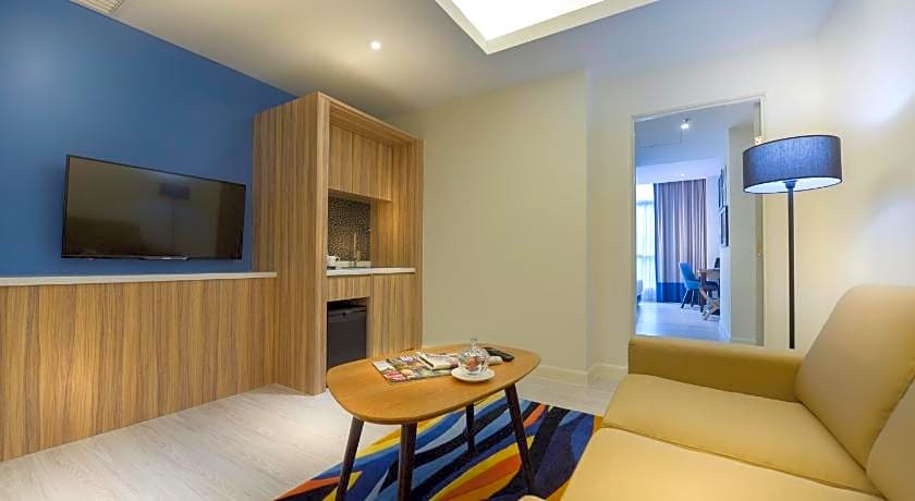 Mercure Kota Kinabalu City Centre