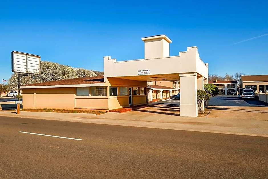 OYO Hotel Elk City OK Route 66