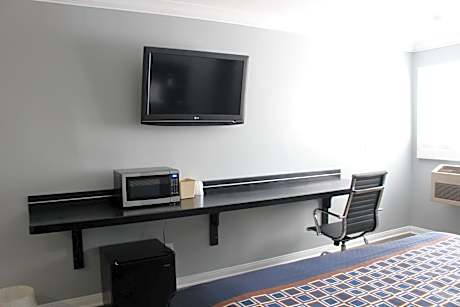 Deluxe Queen Room with Two Queen Beds