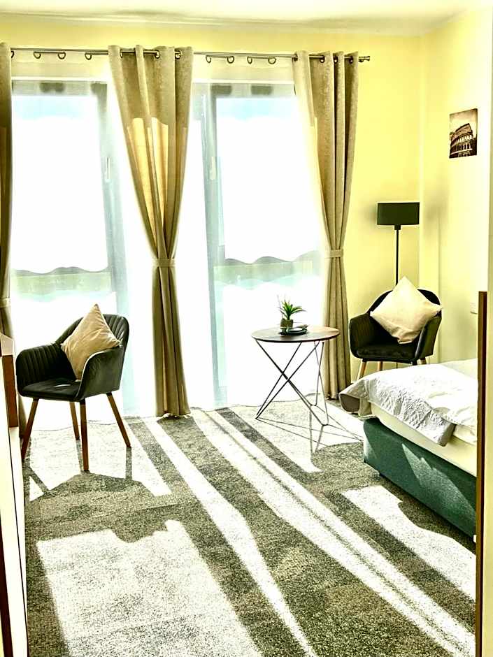 LikeDaheim Apartments