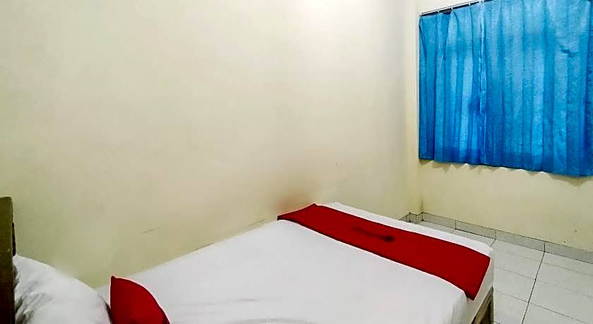 OYO 1804 Guest House Oema'h Opa