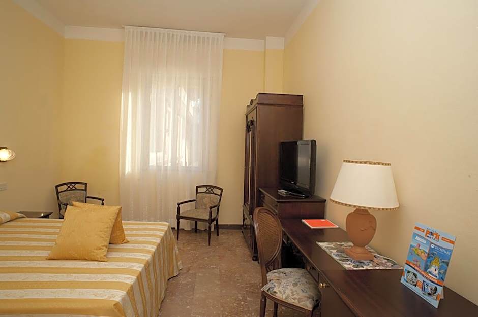 Hotel Milano Helvetia - in centro con piscina