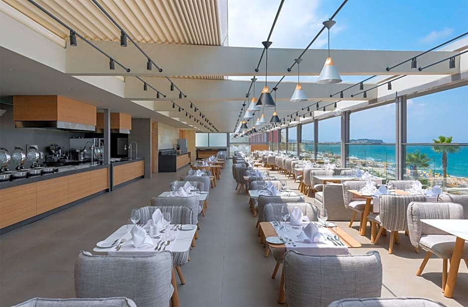 Ikones Seafront Luxury Suites