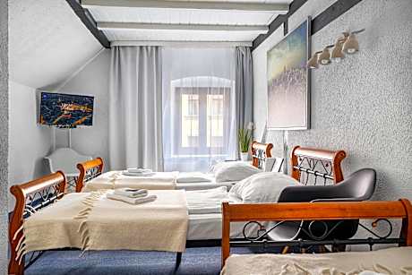 Triple Room with City View