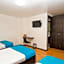 Stay Blue Hotel