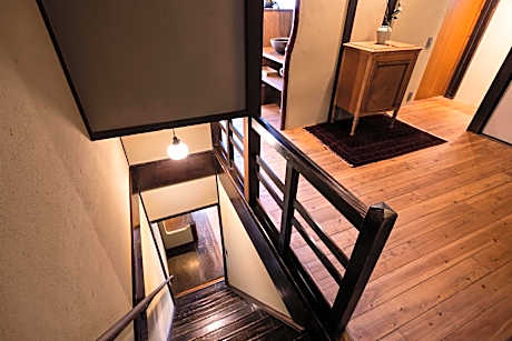 Townhouse with King Bed - No.7