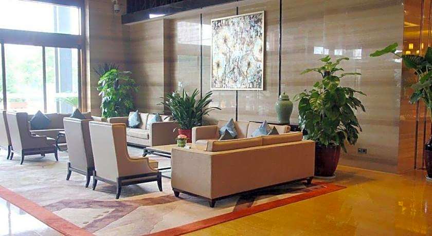 Zhangjiagang Zhonglian GDH International  Hotel