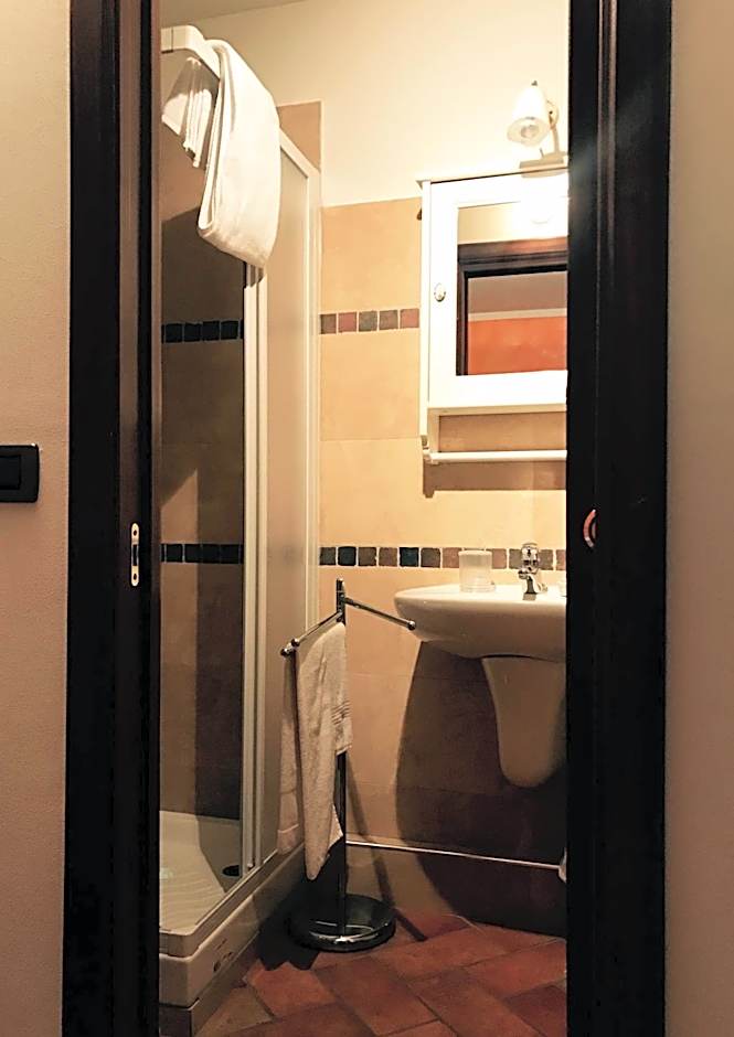 Casa Benassi ,Room&Suite , con piscina
