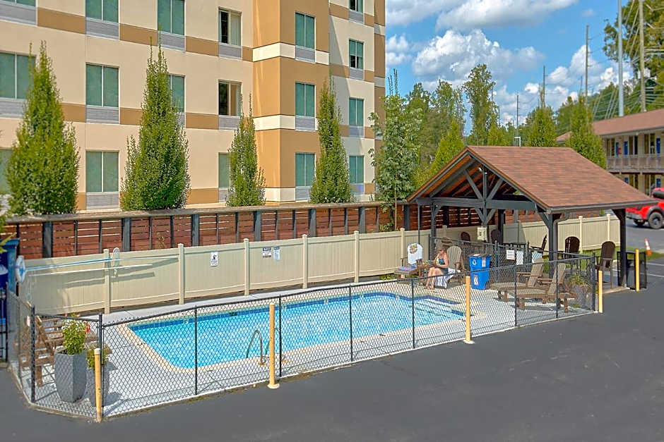 Sidney James Mountain Lodge