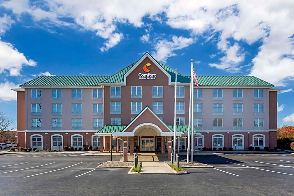 Comfort Inn & Suites Cuyahoga Falls - Akron